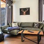 Nassfeld - Skiin-skiout Direkt An Der Piste Mit Sauna - Bergzauber9 Apartment