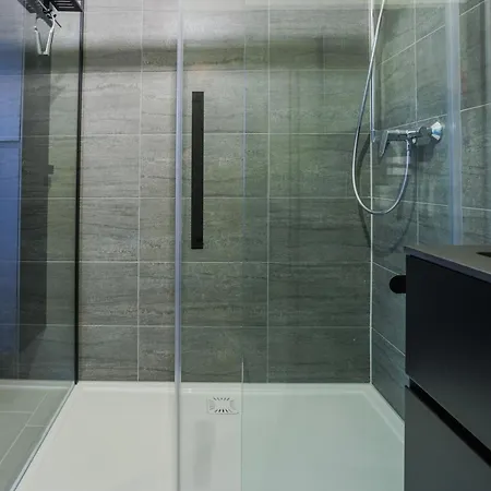 Apartment Nassfeld - Skiin-skiout Direkt An Der Piste Mit Sauna - Bergzauber9 *