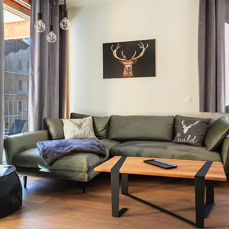 Nassfeld - Skiin-skiout Direkt An Der Piste Mit Sauna - Bergzauber9 Apartment