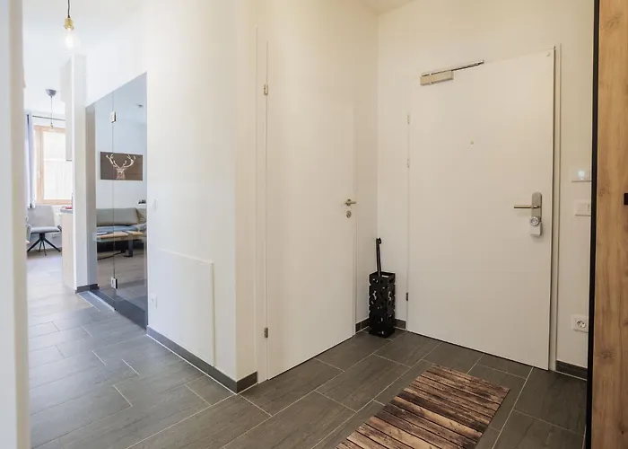 Appartement Nassfeld - Skiin-skiout Direkt An Der Piste Mit Sauna - Bergzauber9 *